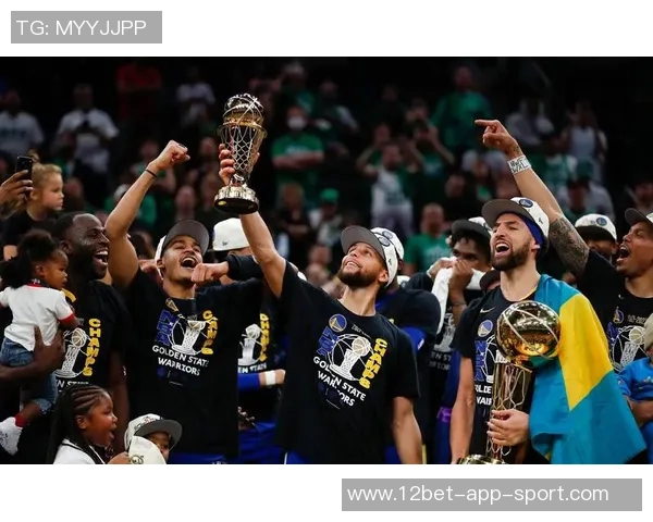 勇士队老将发威年轻球员难以接班得分前四均为36岁以上 勇士队老将发威年轻球员难以接班得分前四均为36岁以上